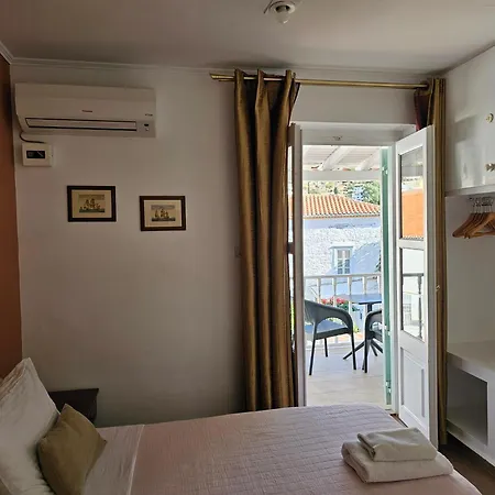 Kirki Hydra Hotel Exterior photo