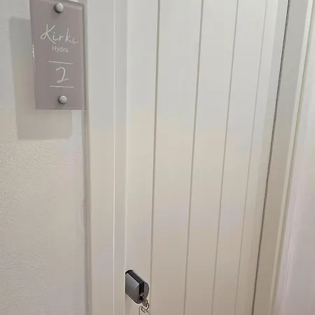 Kirki Hydra Hotel Room photo